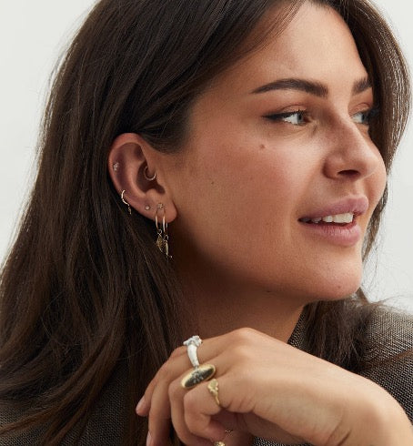 April Birthstone Piercing Front 14K - Image 6